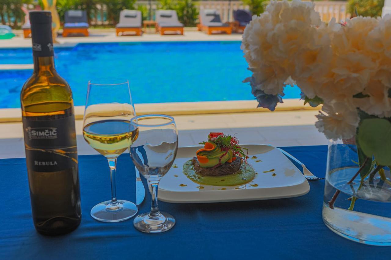 רוגוזניצה Hotel Perla מראה חיצוני תמונה