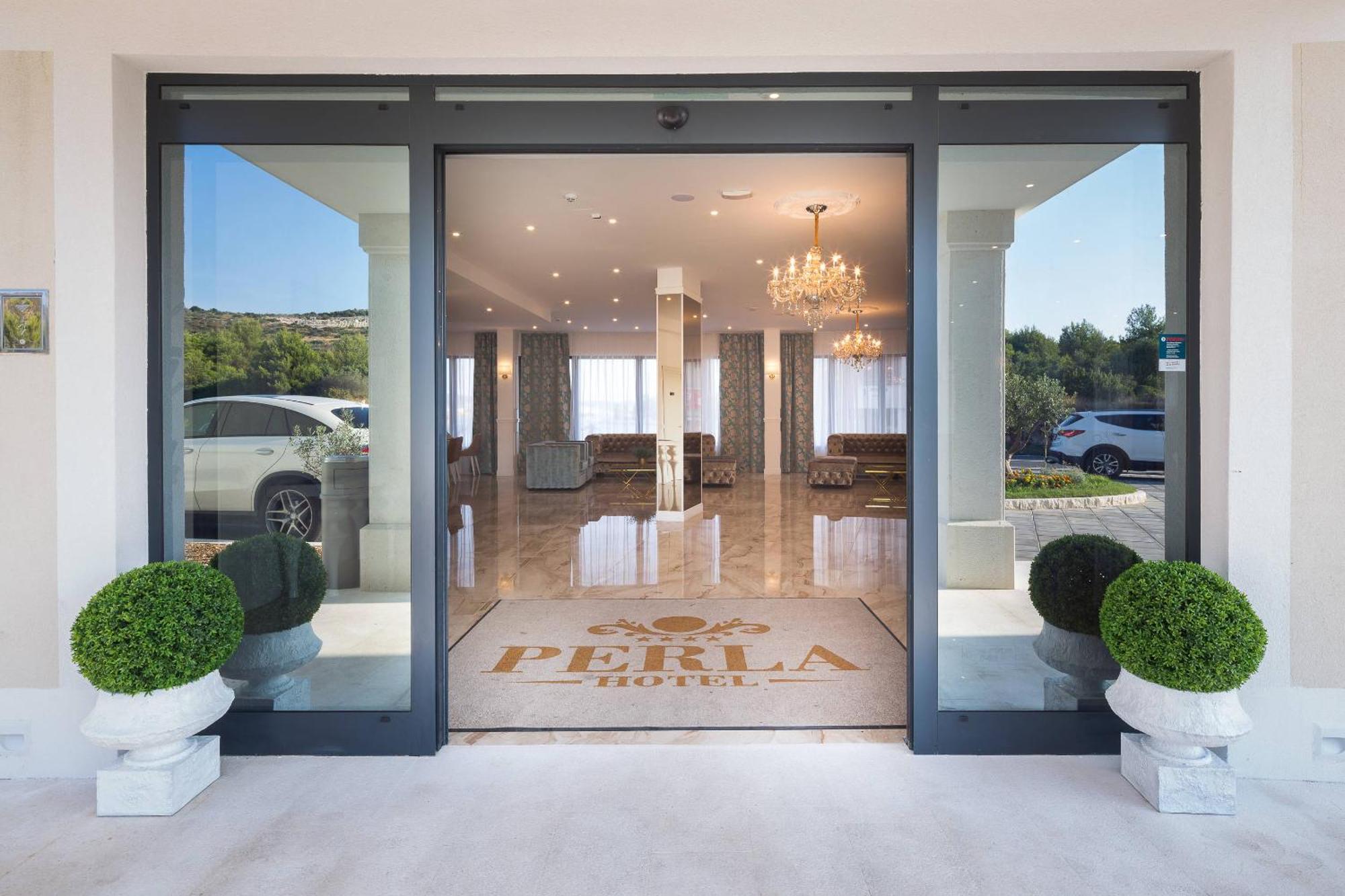רוגוזניצה Hotel Perla מראה חיצוני תמונה