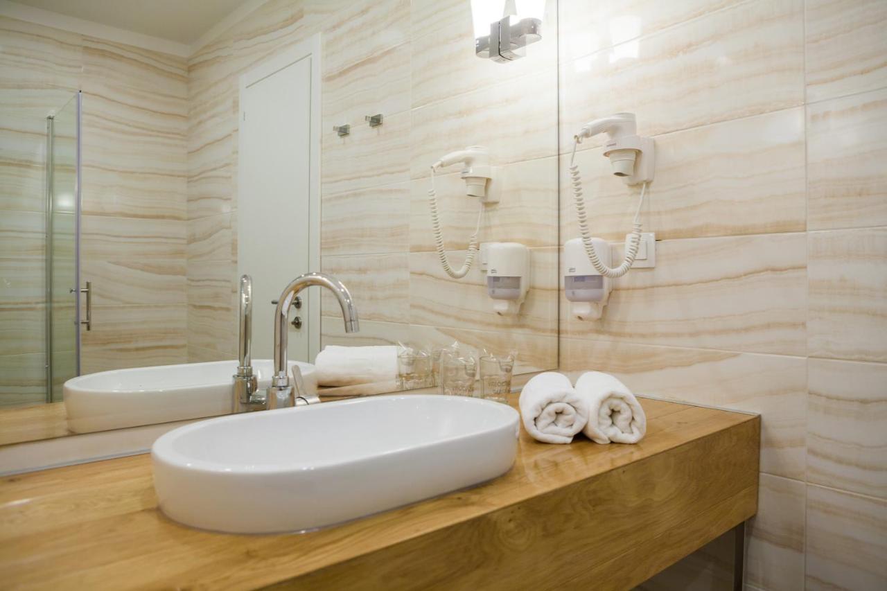 רוגוזניצה Hotel Perla מראה חיצוני תמונה